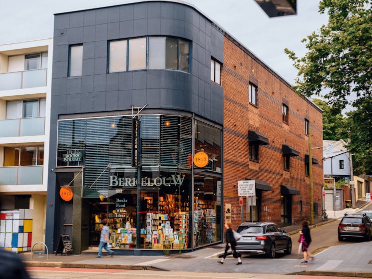 Street view of Berkelouw Paddington book store on Oxford Street, Paddington