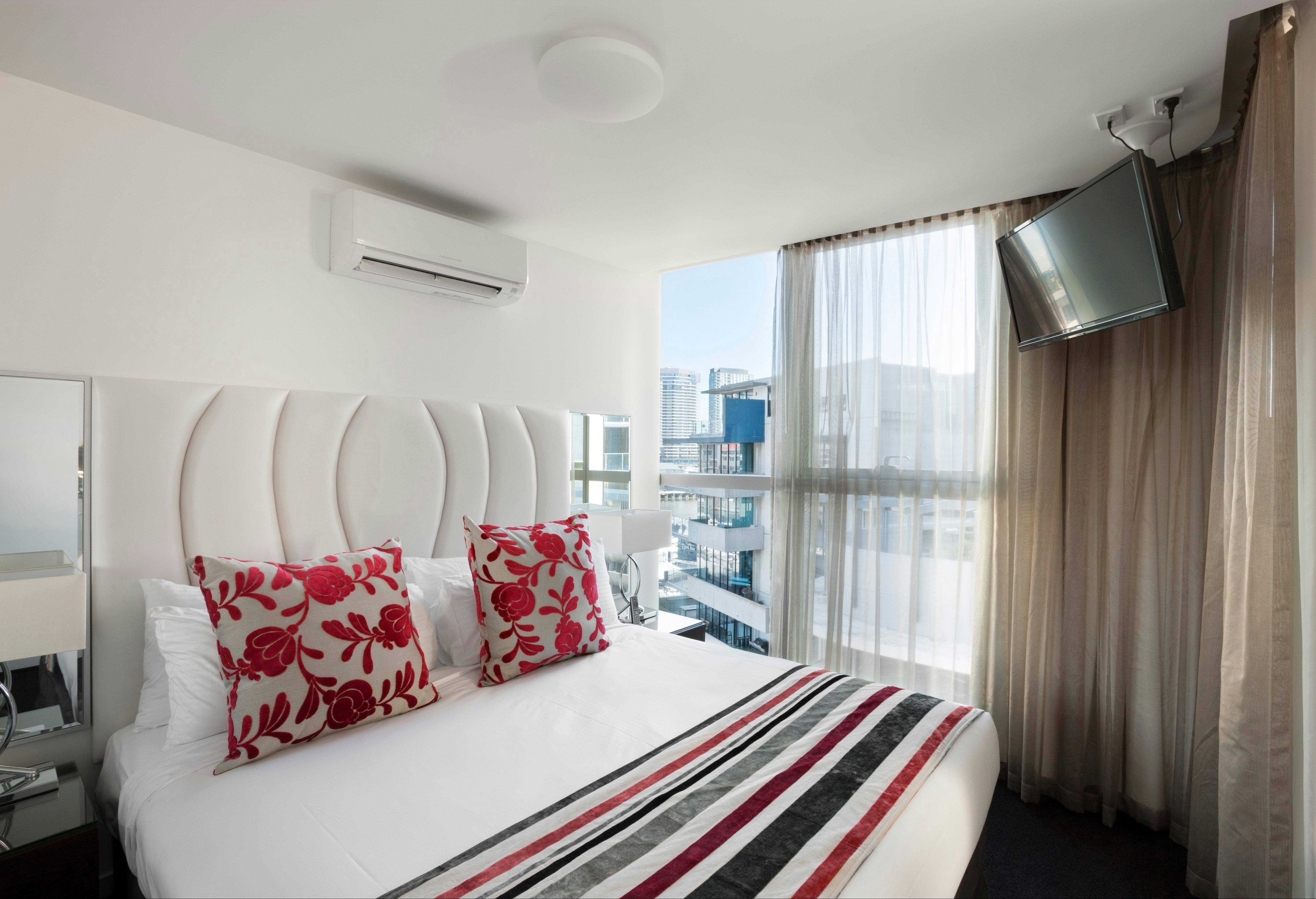 2 Bedroom, 1 Bath Apartment