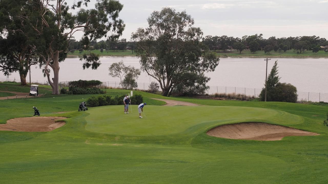 Overlooking Lake Albert at the Wagga Wagga Country Club