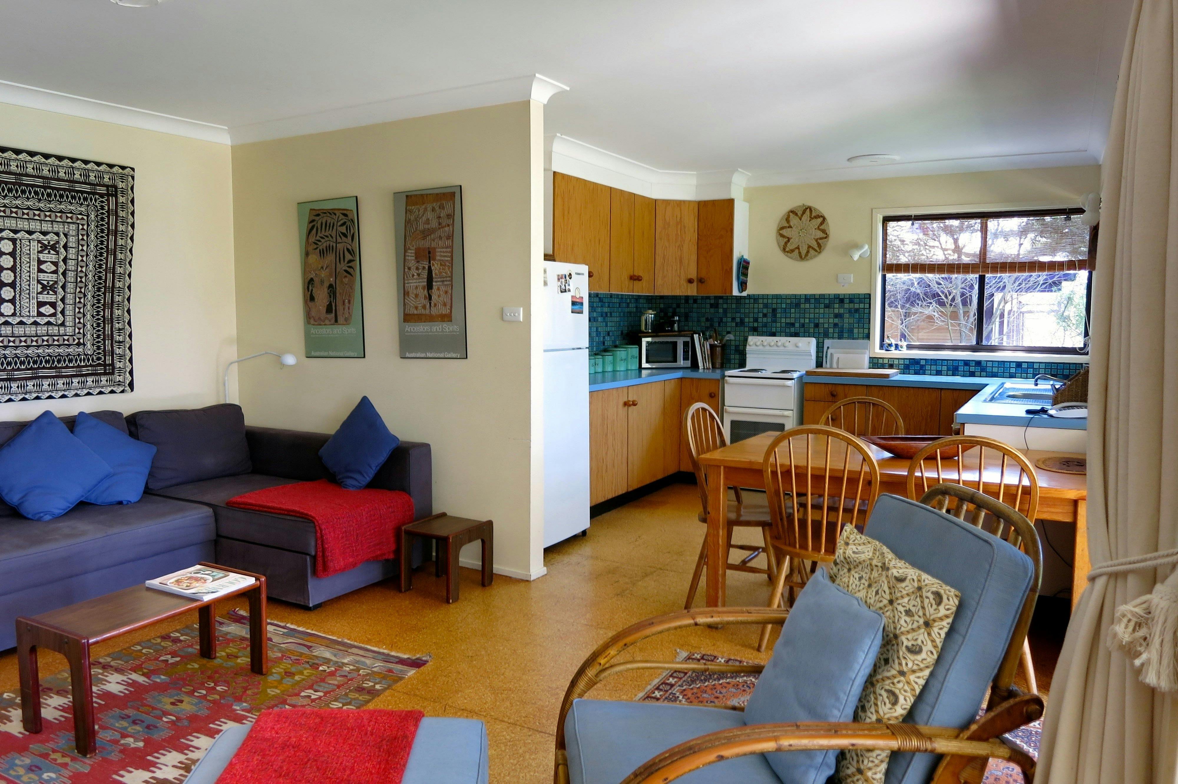 Well equiped kitchen, comfortable lounge room with view to the ocean