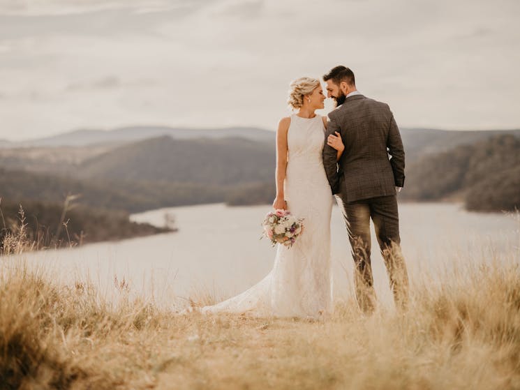Weddings, Blue Mountains, Lithgow, Seven Valleys, Lake, Ceremony, Romance, Proposal, Elopements