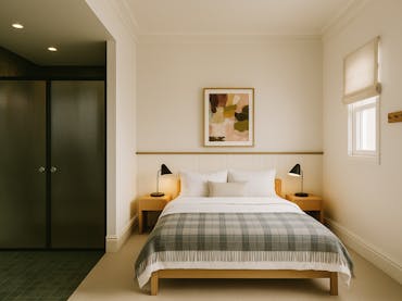 KING ROOM WITH ENSUITE