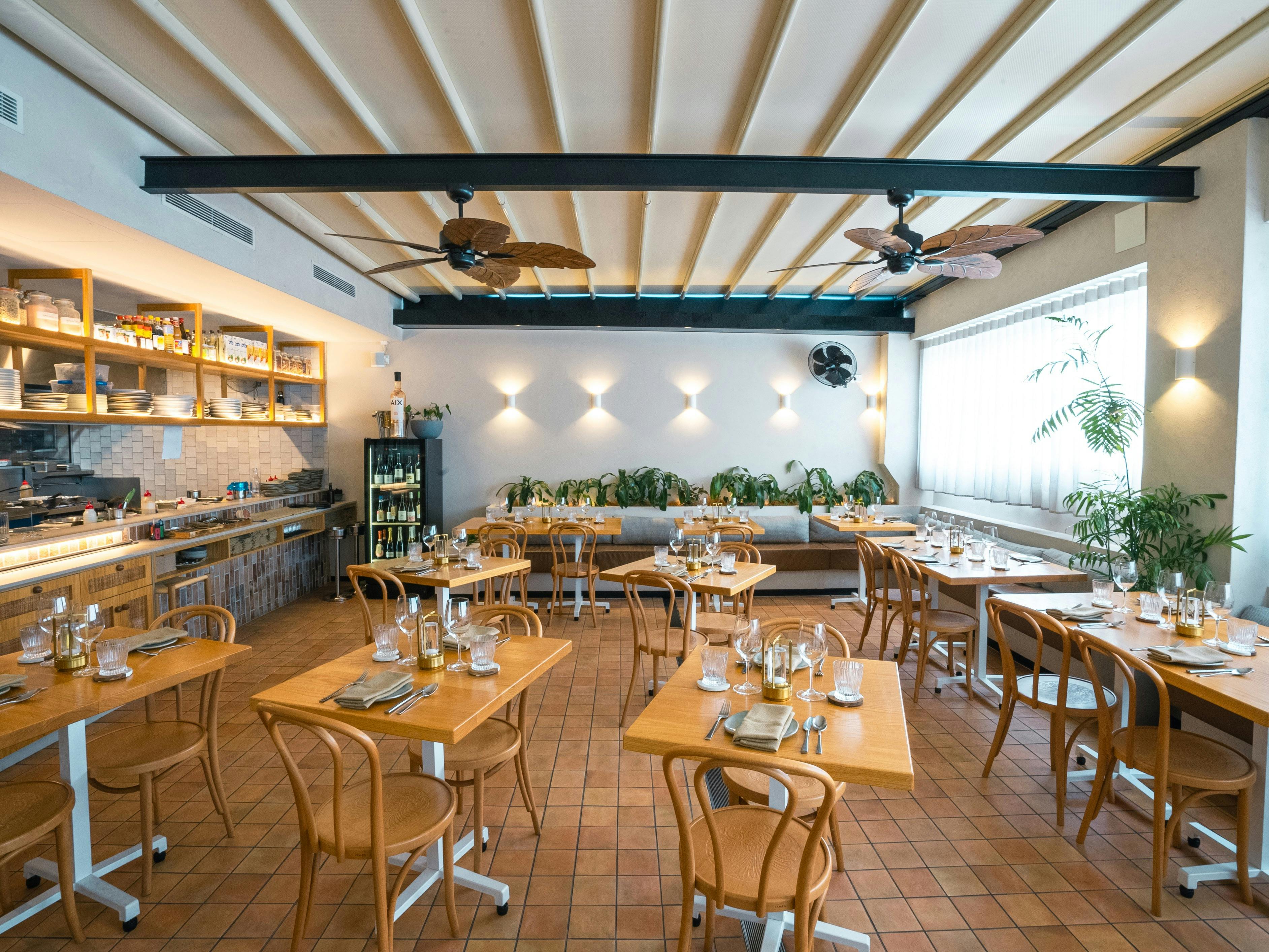 Melrose Restaurant & Rooftop Bar