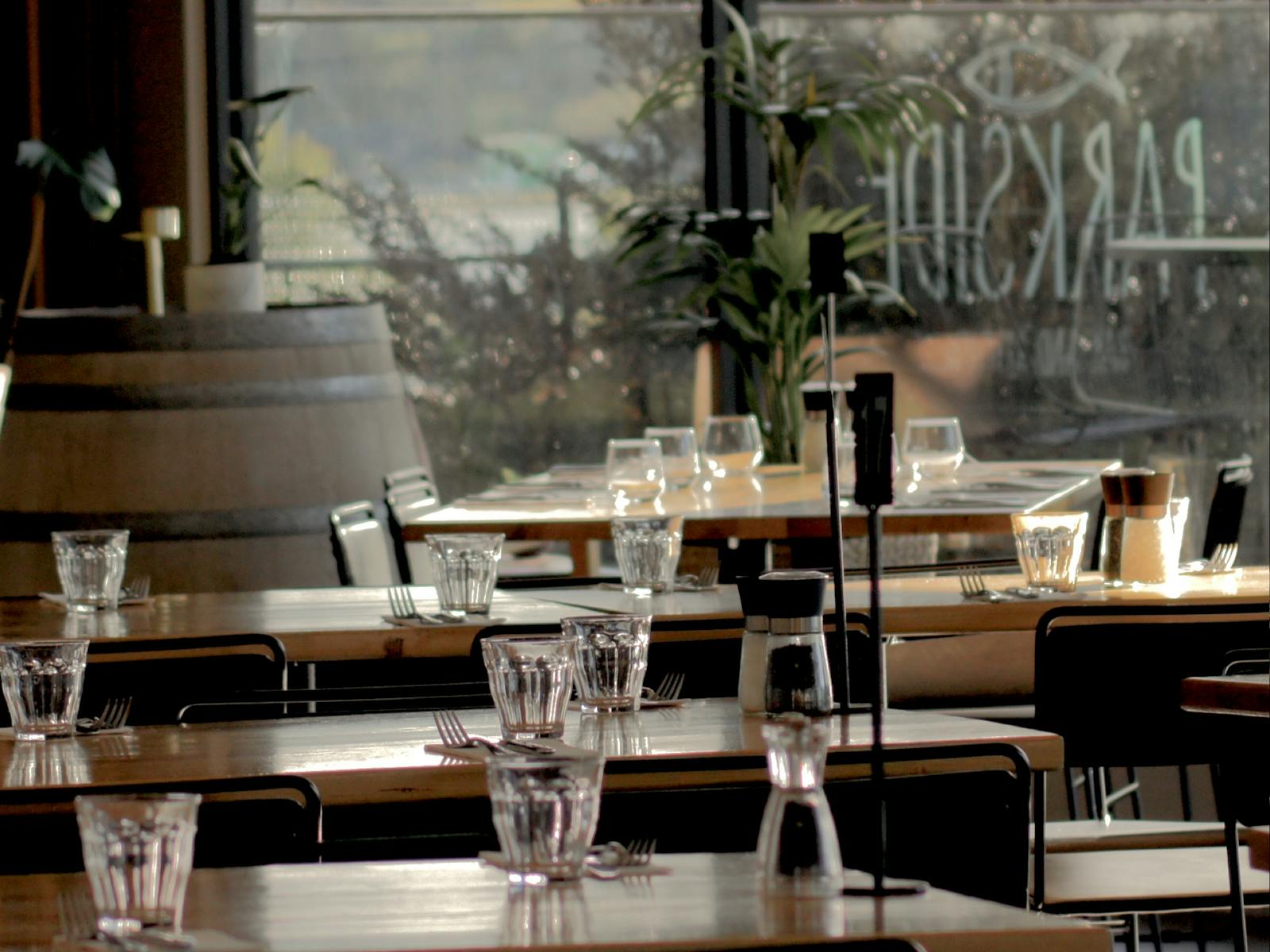 Parkside Dining