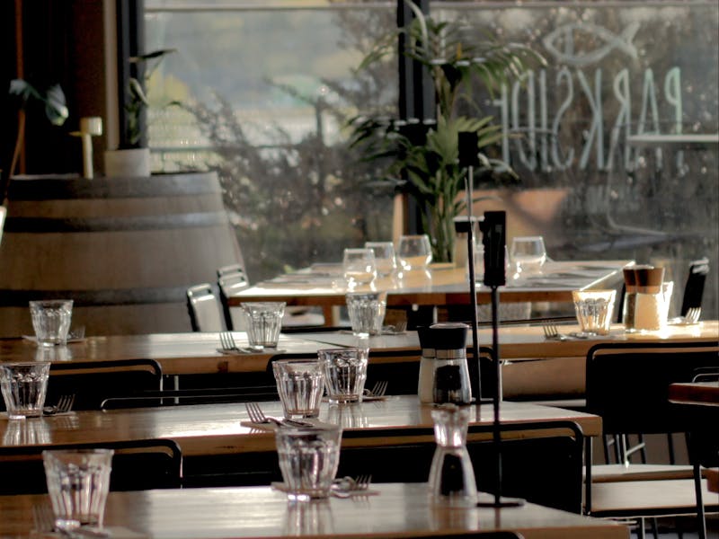 Parkside Dining
