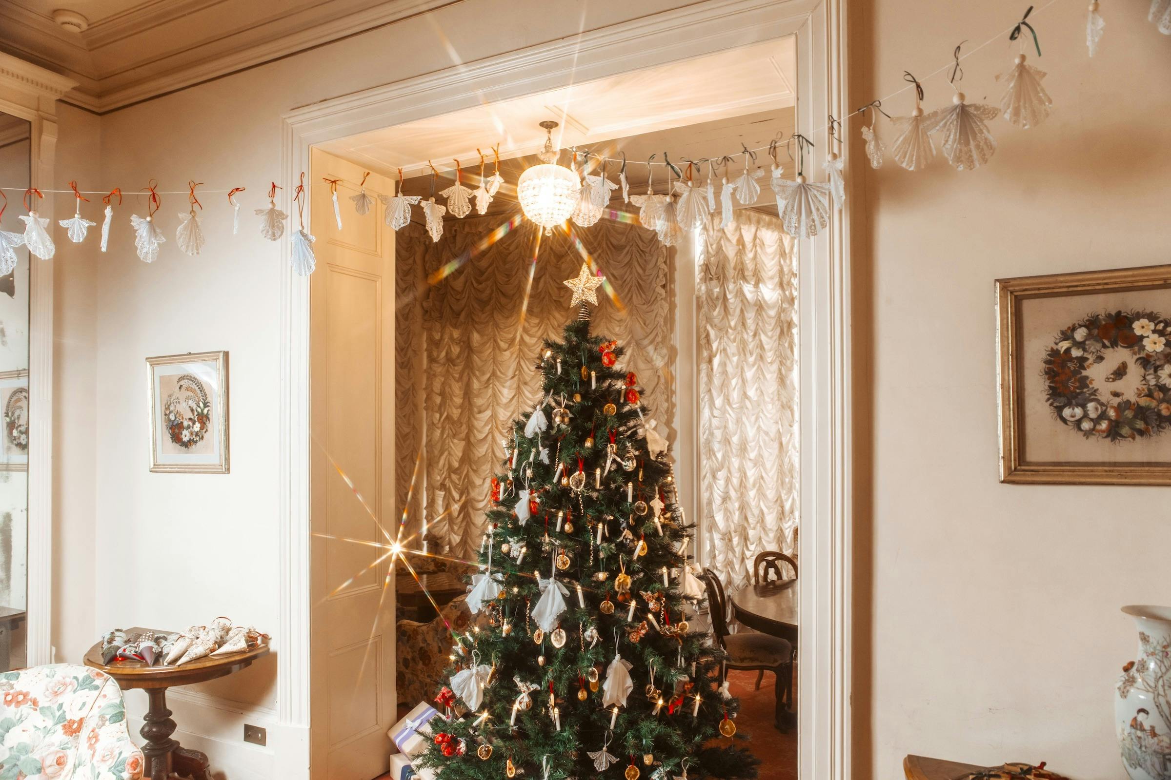 Como House of Discovery: Seasons Greetings