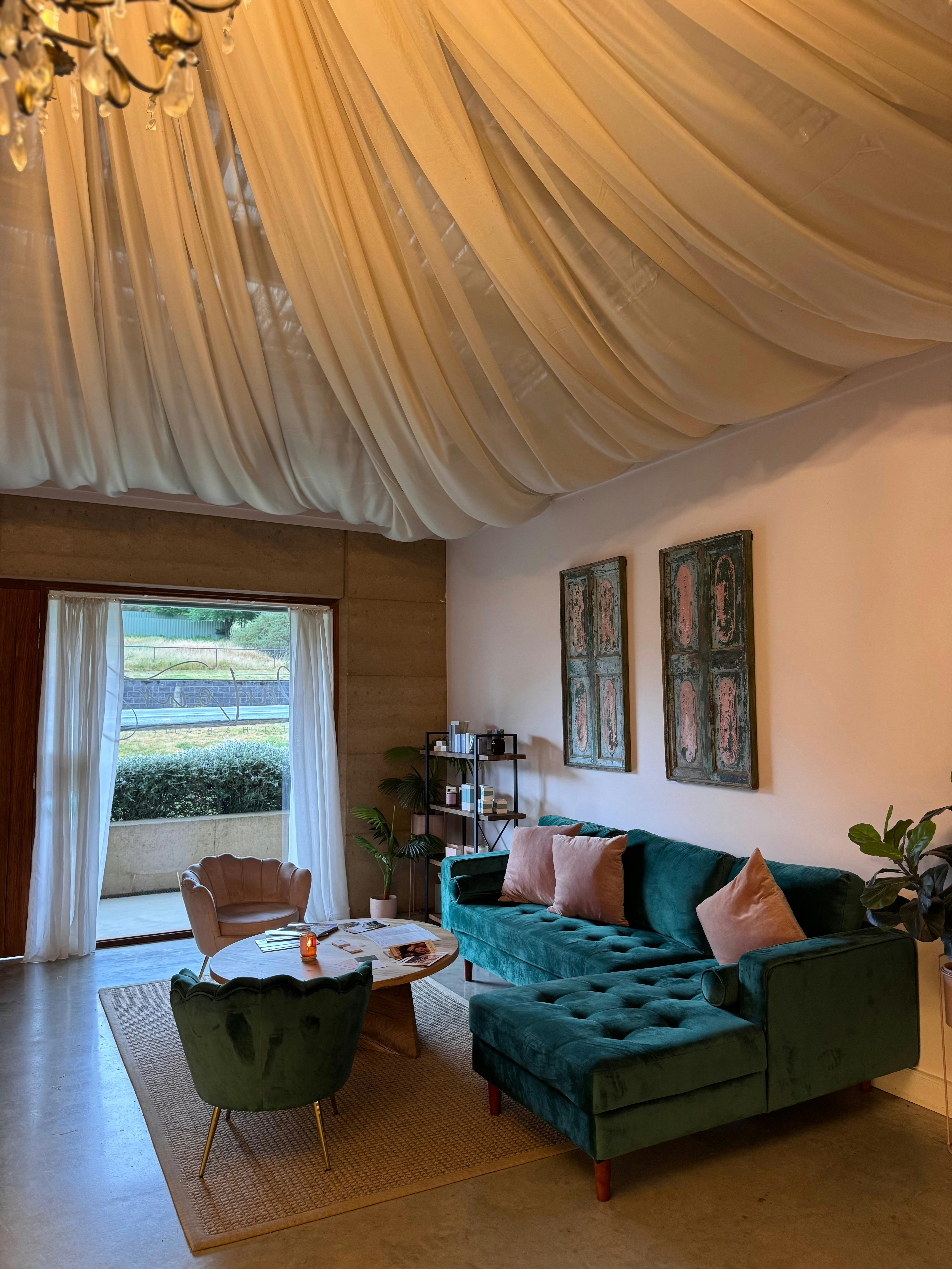 Parlour J tea station