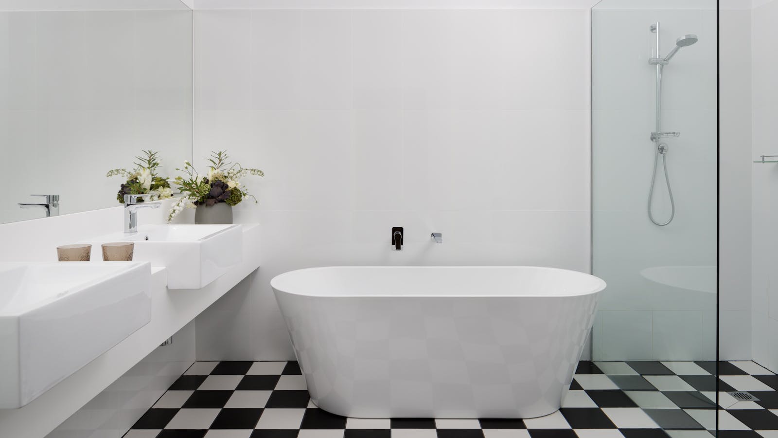 The Manor Suite Bathroom