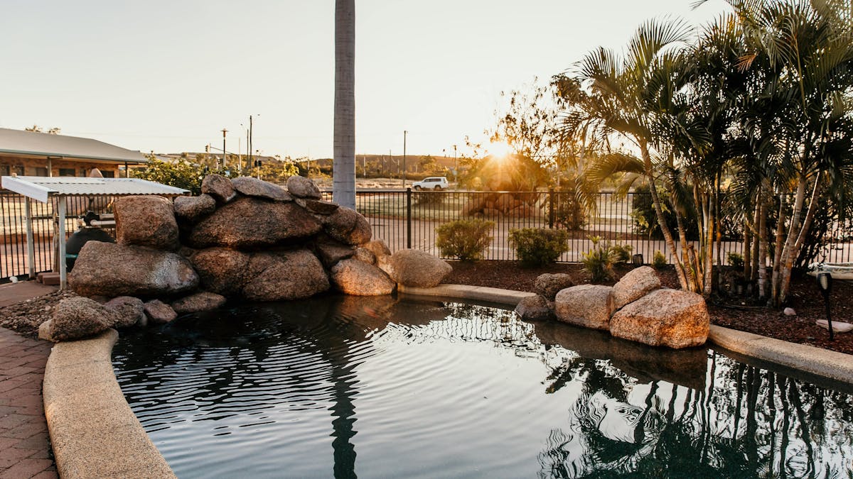 Abacus Motel - Outdoor Pool