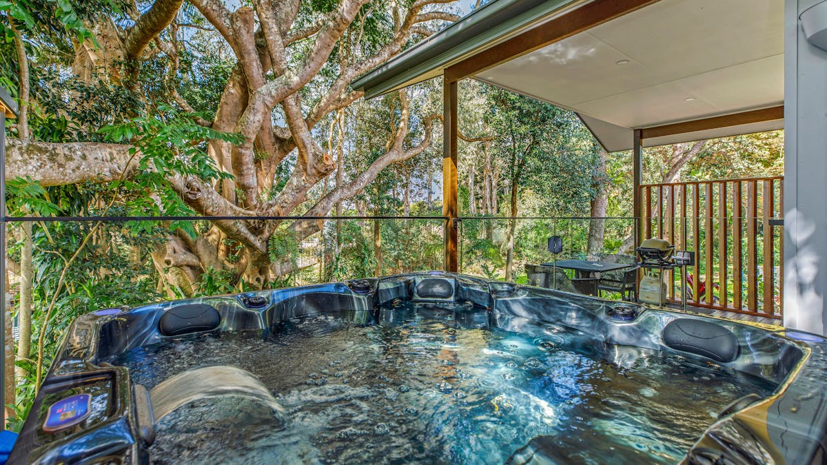 View from the Outdoor Spa/Hot Tub on the verandah of Figtree Villa