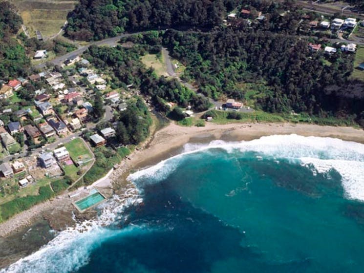 Coalcliff Beach