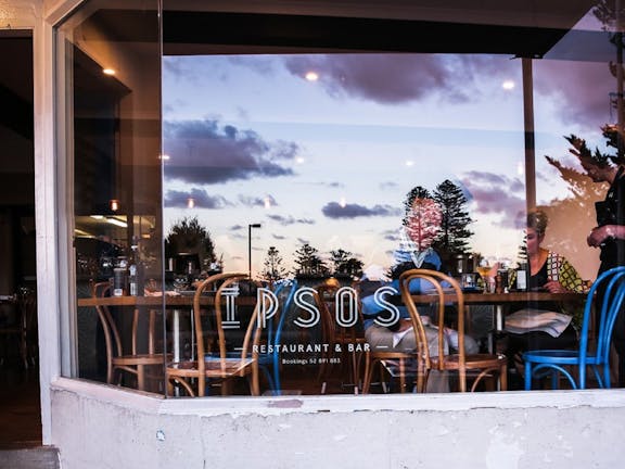 Ipsos Restaurant & Bar