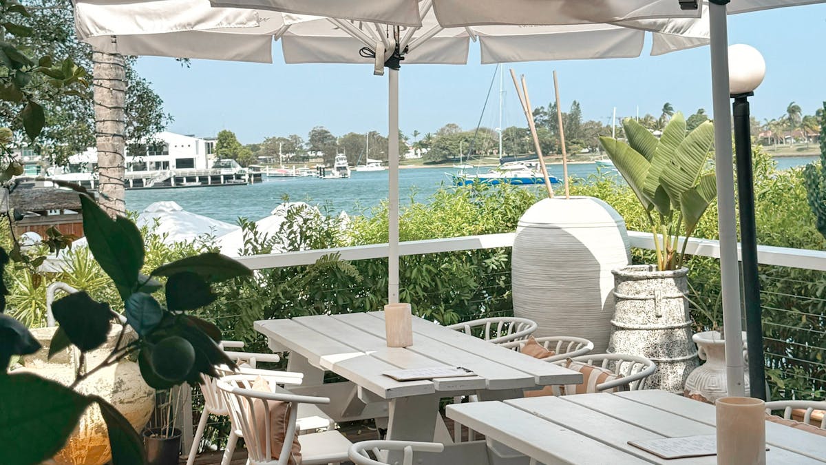 Alfresco Main