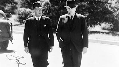 Curtain and Chifley walking