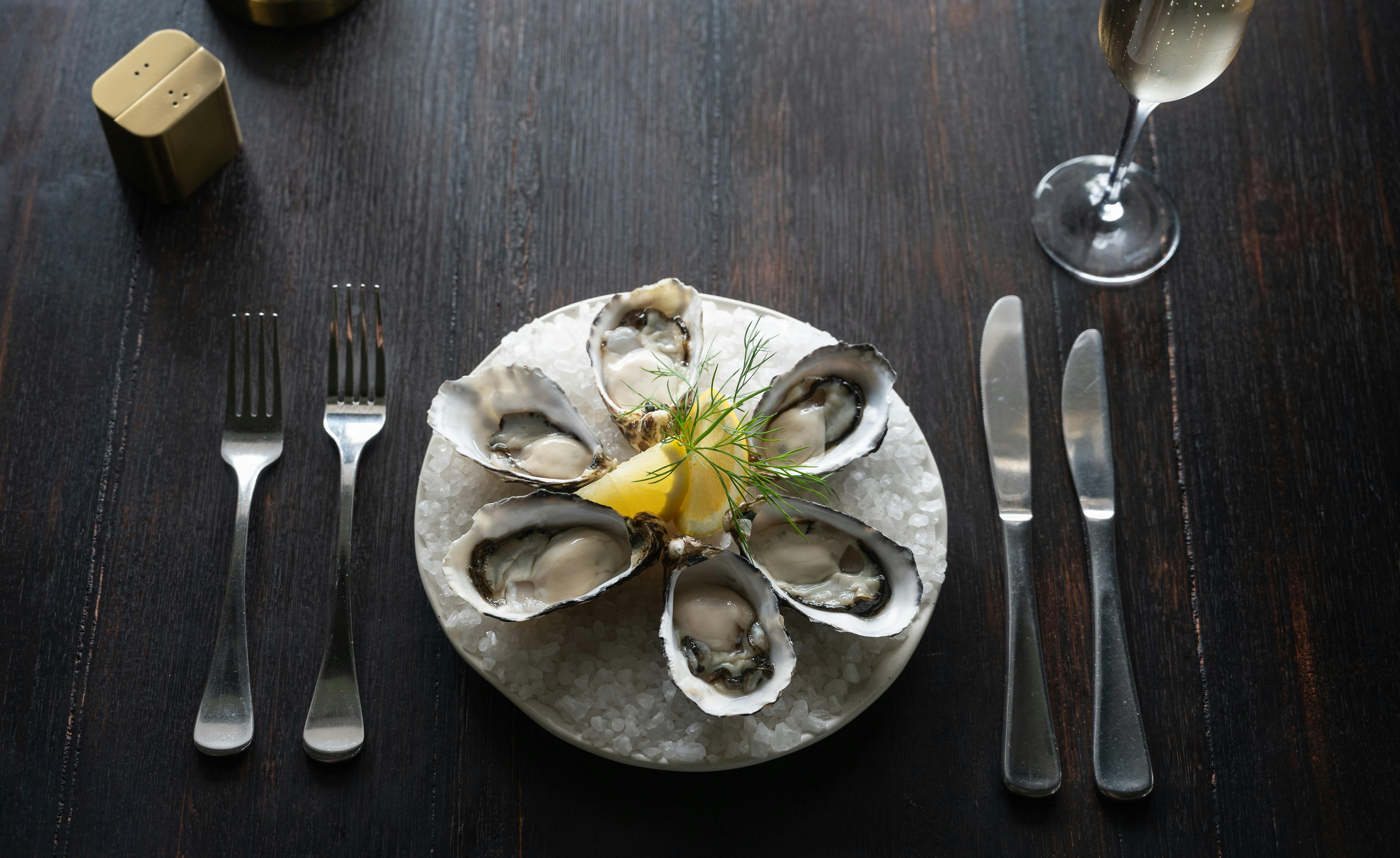 Risby’s Restaurant by Risby Cove