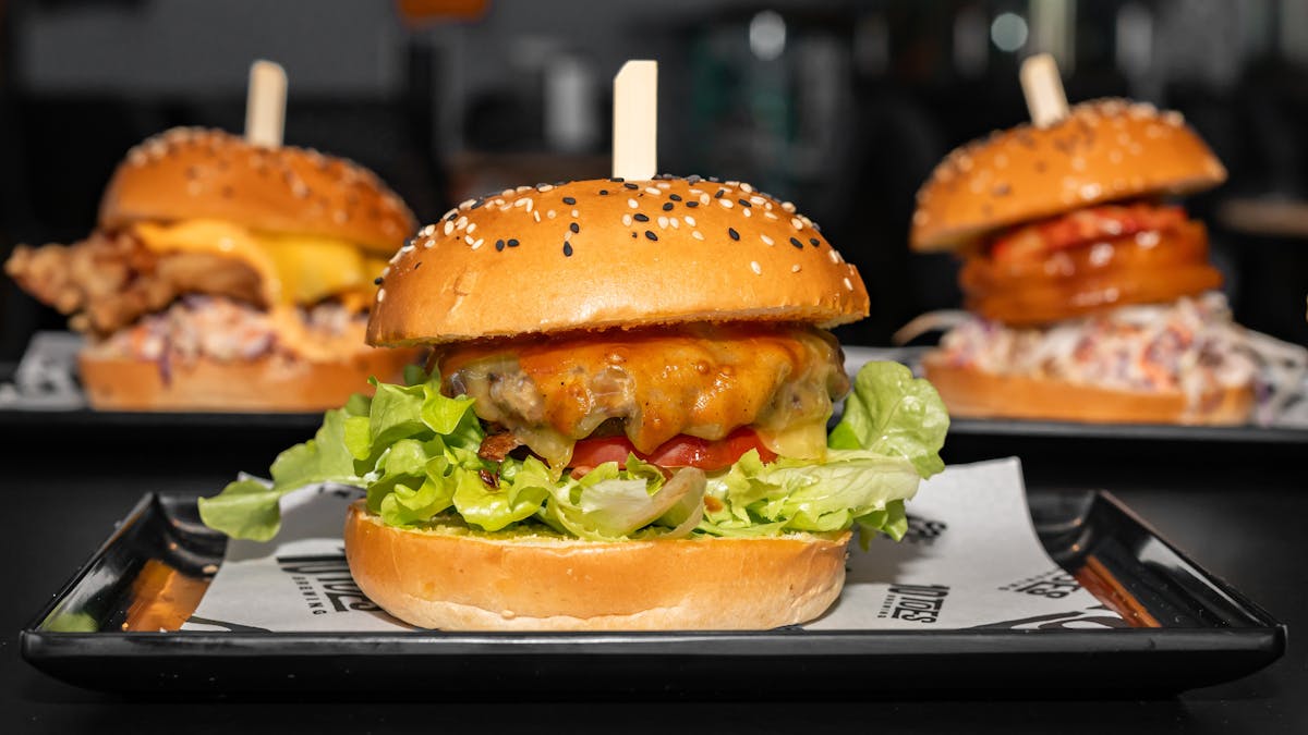 10 Toes Buderim beef burger
