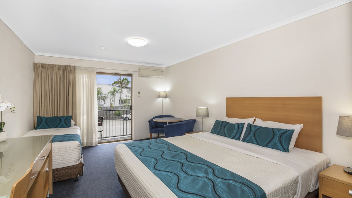 Triple Room