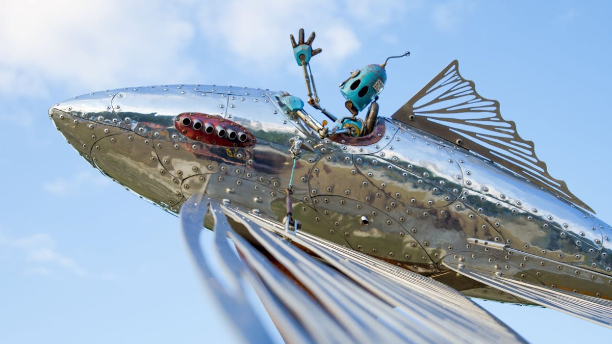 Sculpture: The Visitor by John Vanderkolk, Mark George & Jeremy Sheehan