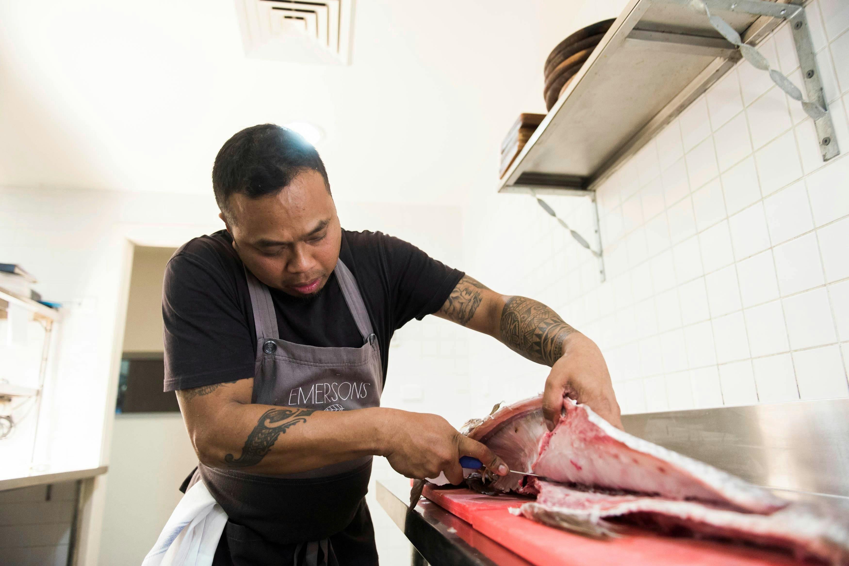 艾默生湖畔飯店