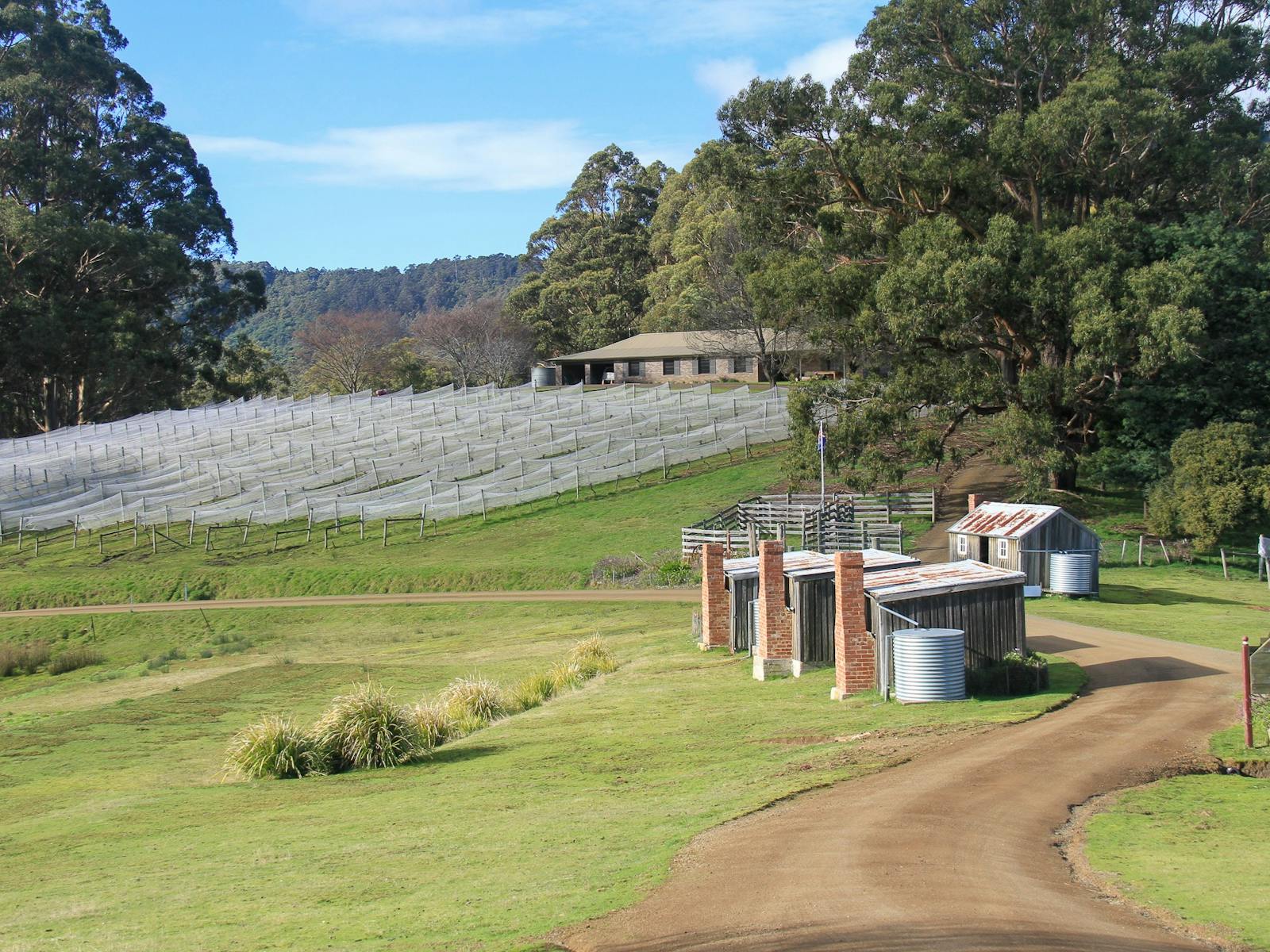 Hartzview Pickers Huts