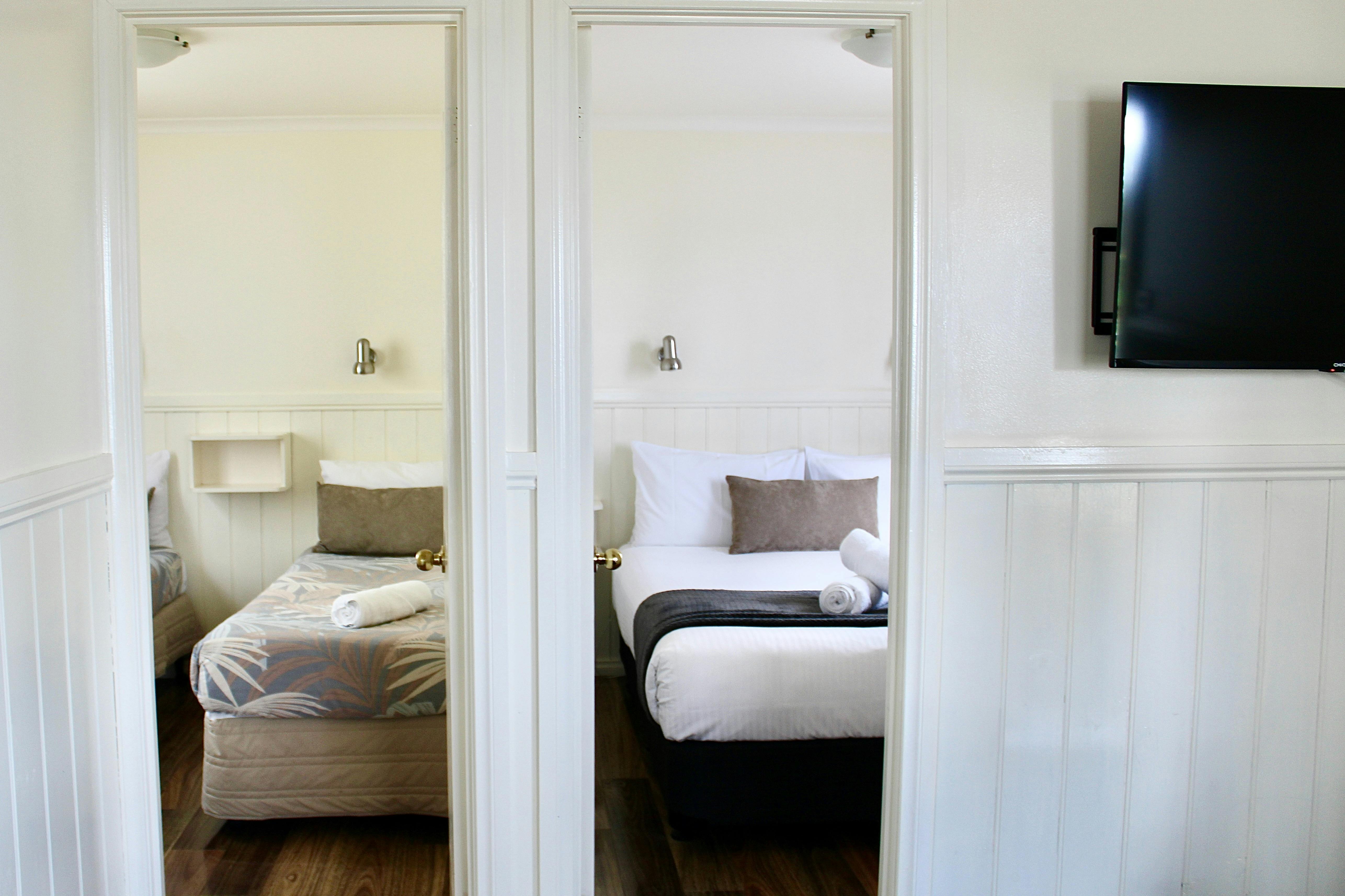 Superior Lakeview Cabin - Sleeps 4 Interior Bedrooms