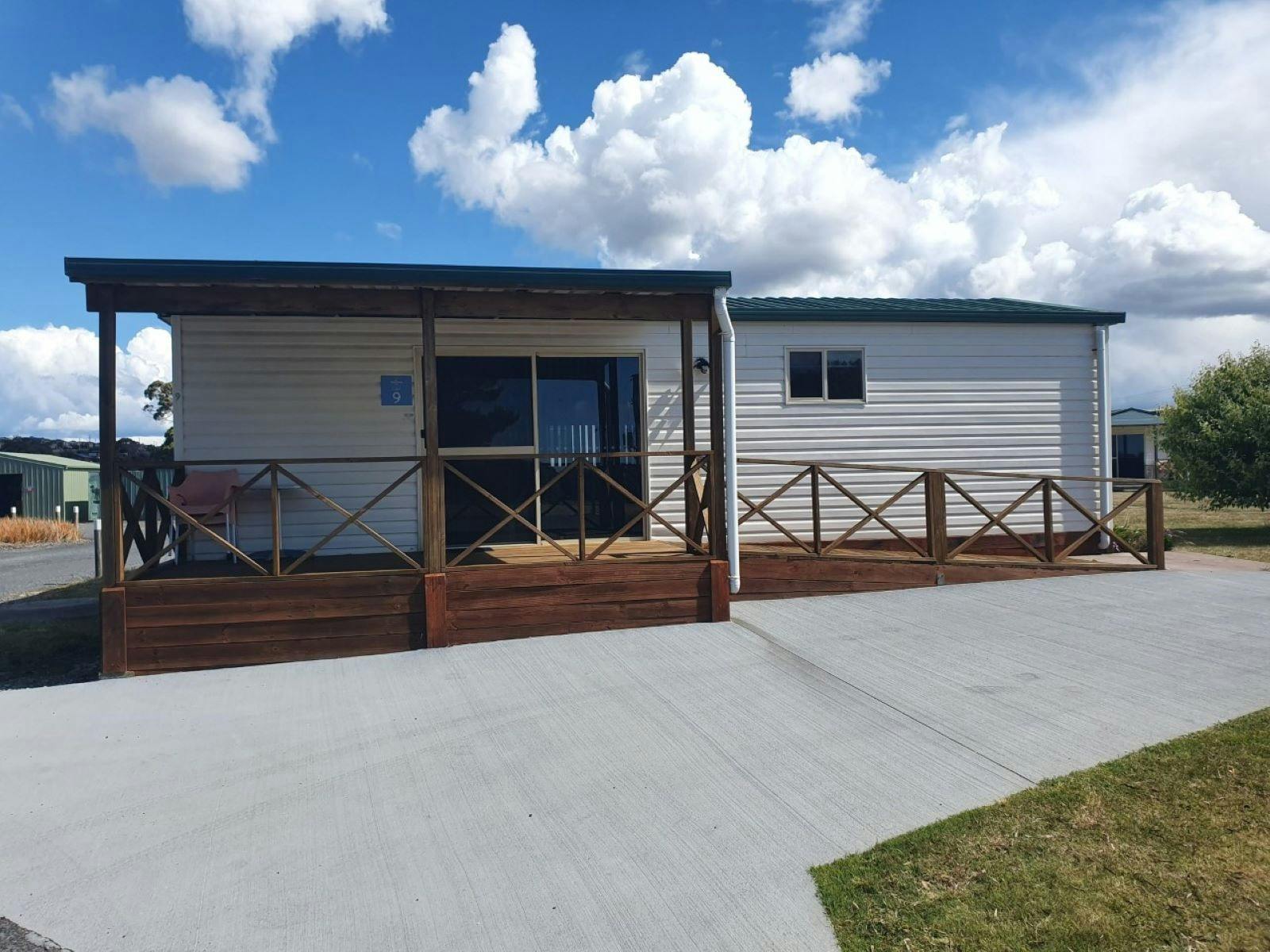 Standard Access Cabin