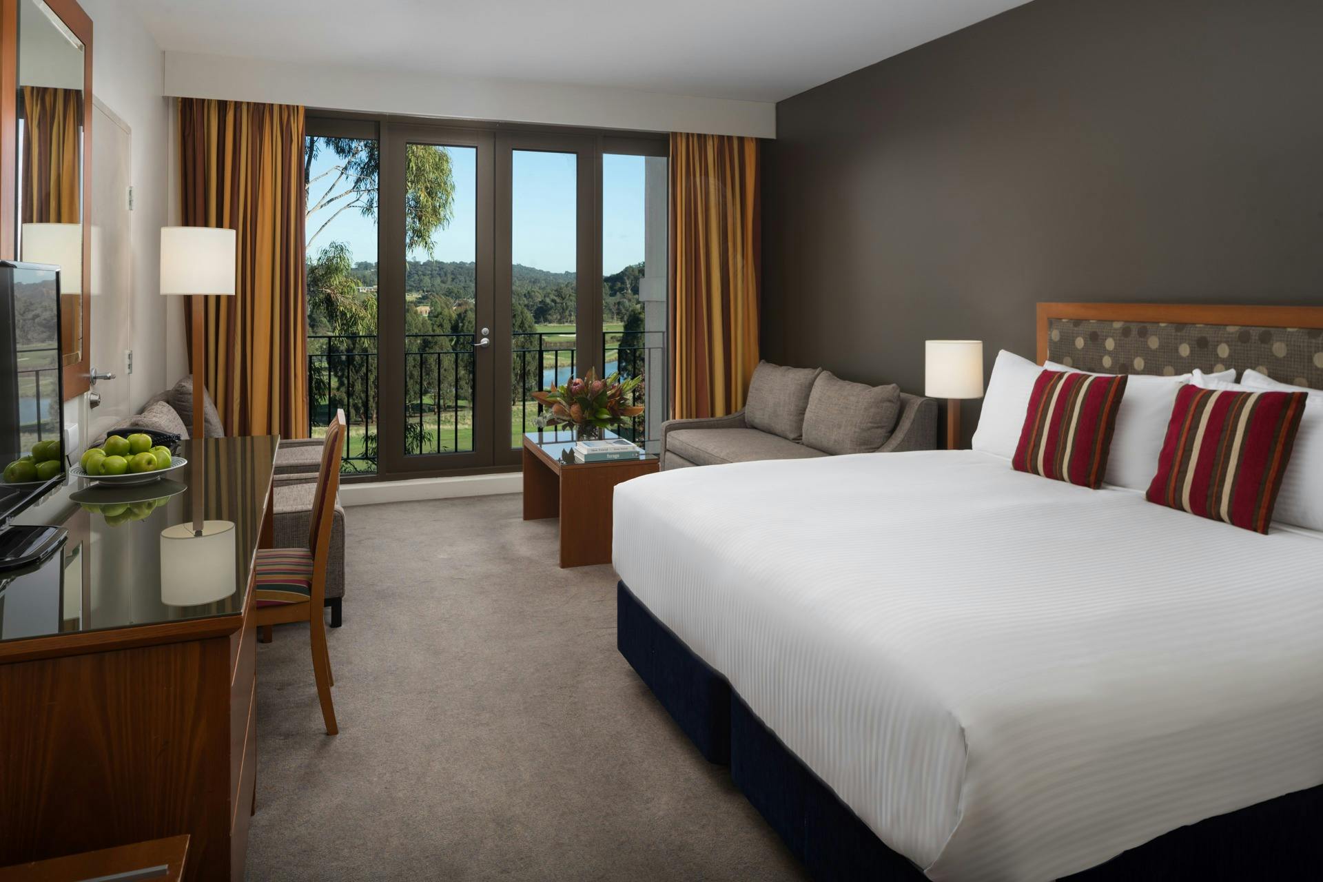 Golf View King Room