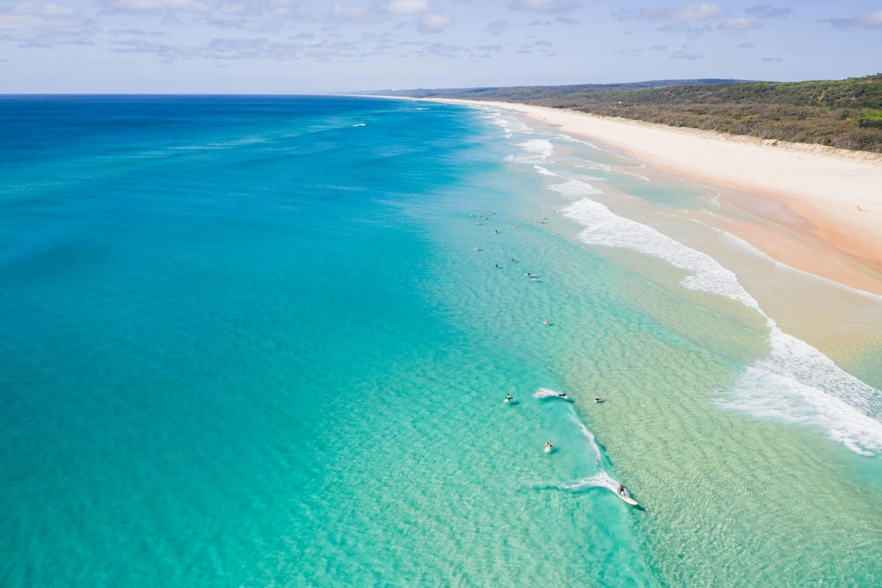 Main Beach North Stradbroke Island (Minjerribah)