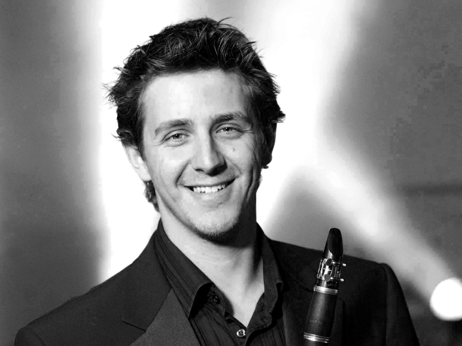 Dean Newcomb – clarinet