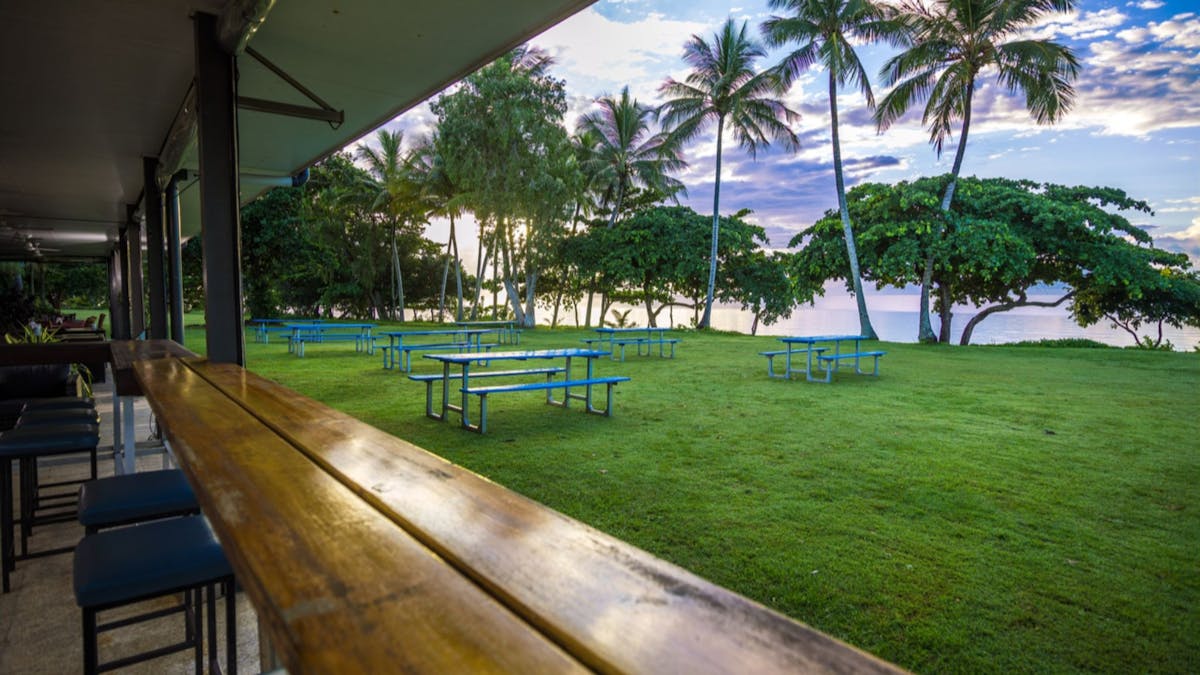 Beachside bar at King Reef Resort