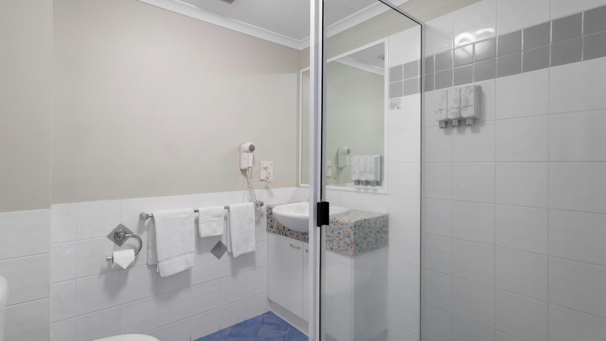 We have great water pressure and spacious bathrooms. Self-contained units have a bathtub