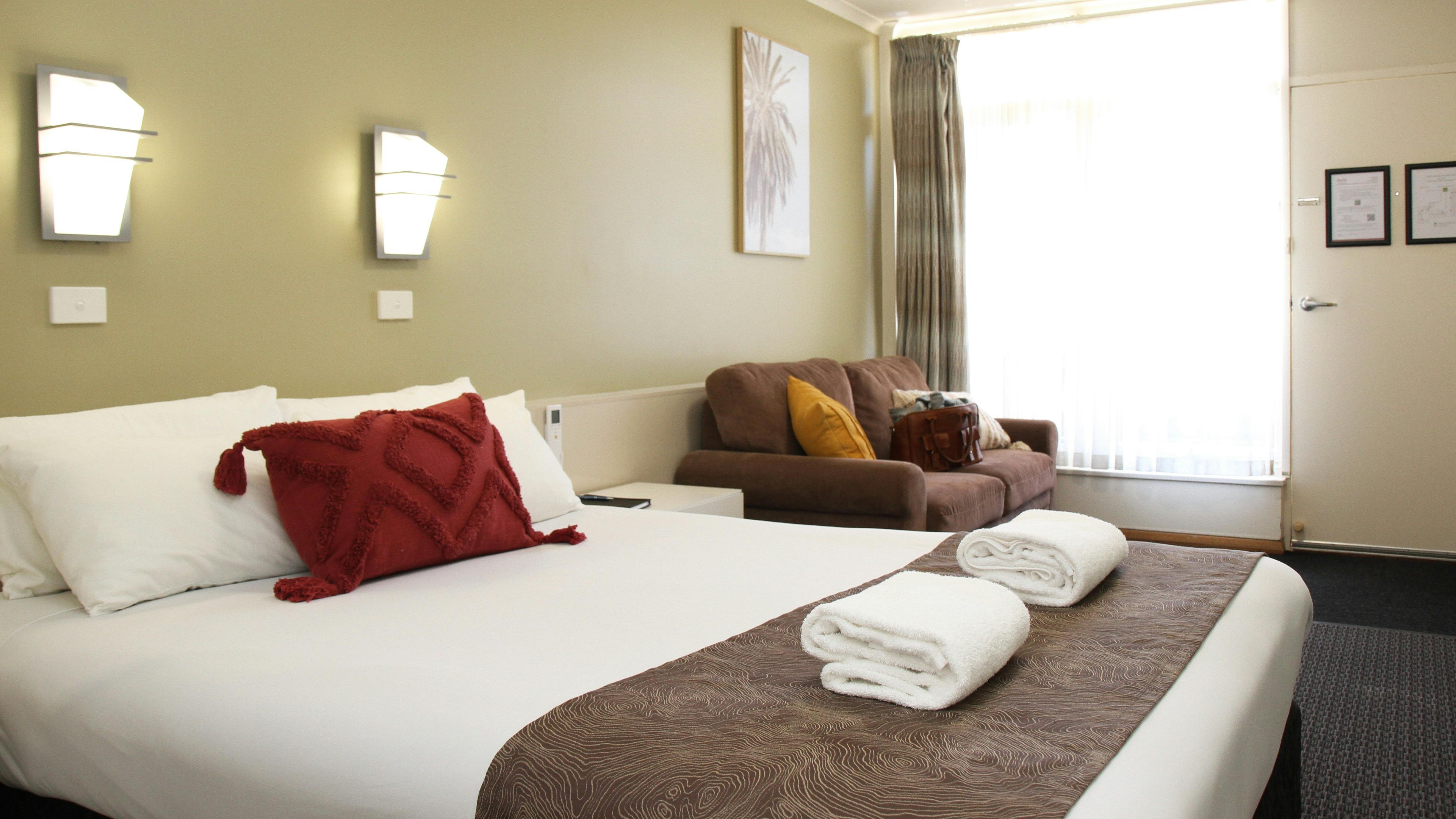 Vine Court Standard Motel Room