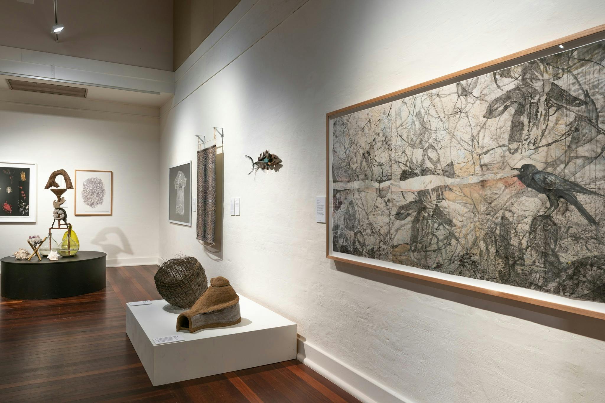 卷曲卷曲创意空间