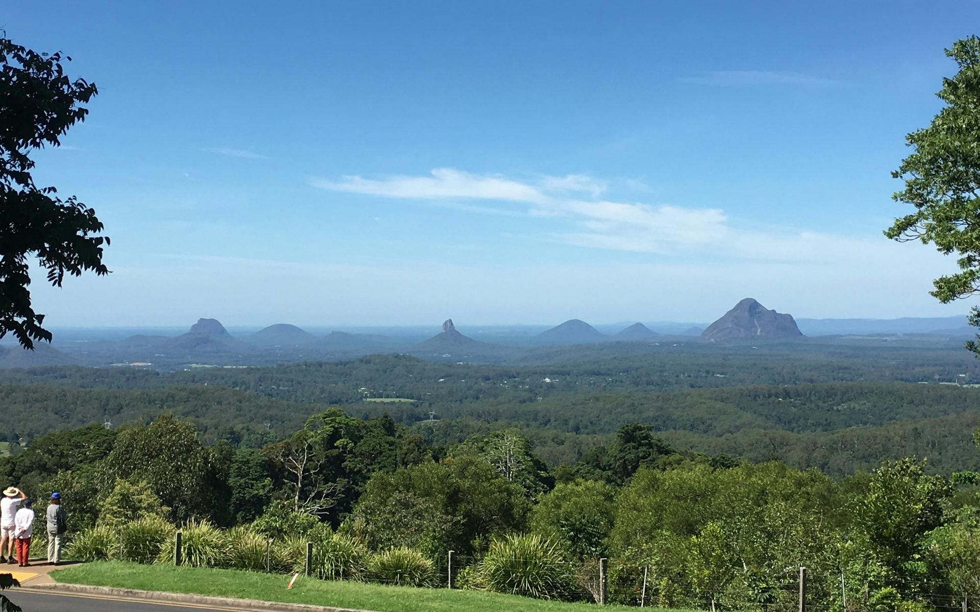 Glass House Mountains Day Tour