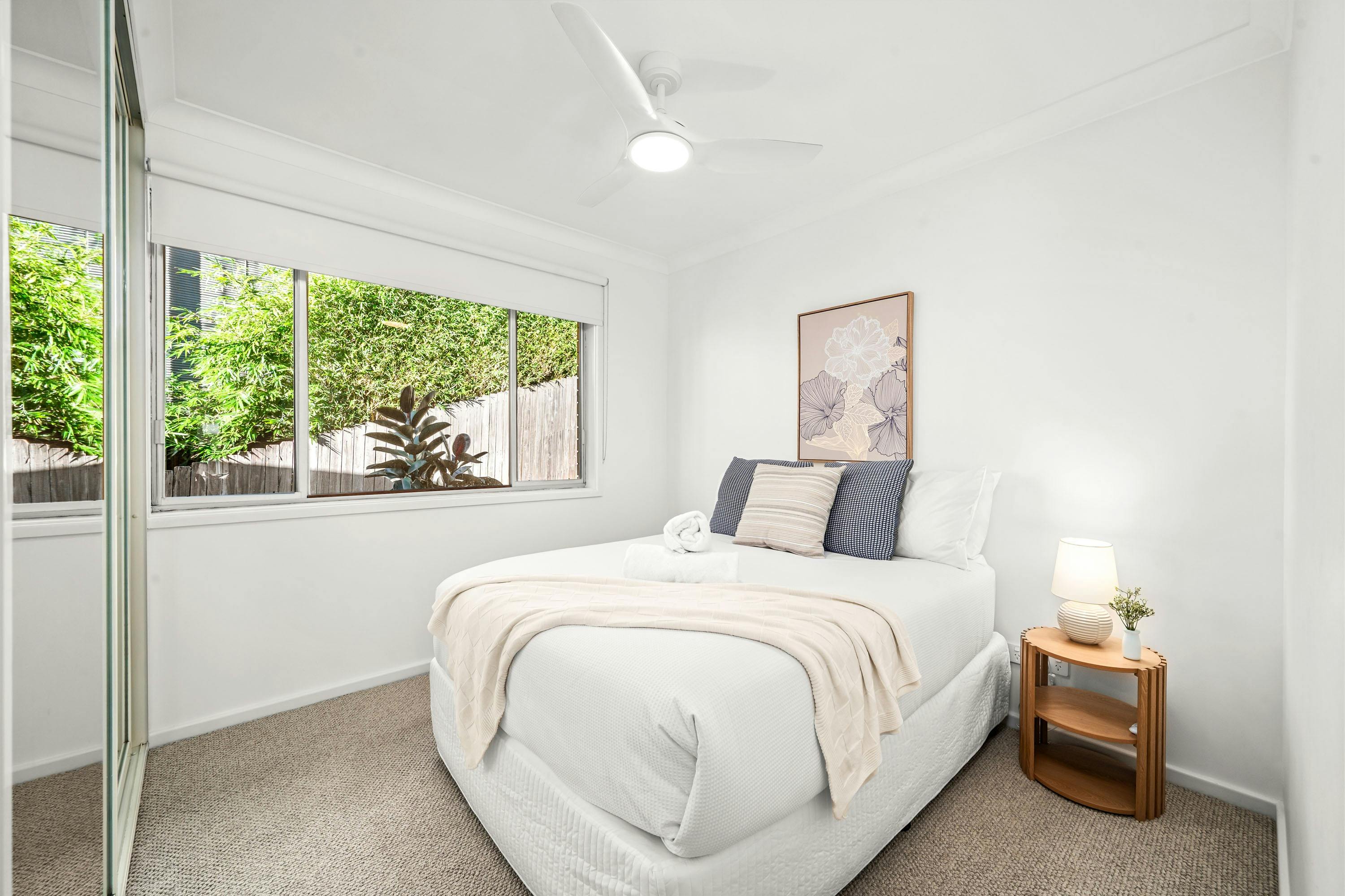 Hillview Newcastle House Airbnb book direct the fam holiday home house