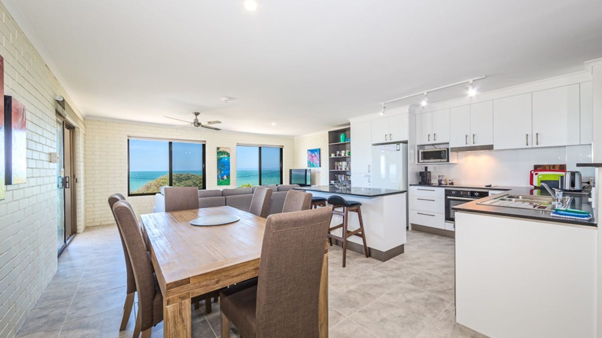Holiday Hub Bribie Island - South East Queensland