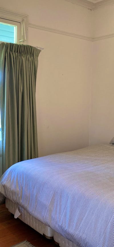 Wee Jasper Cottage Bedroom