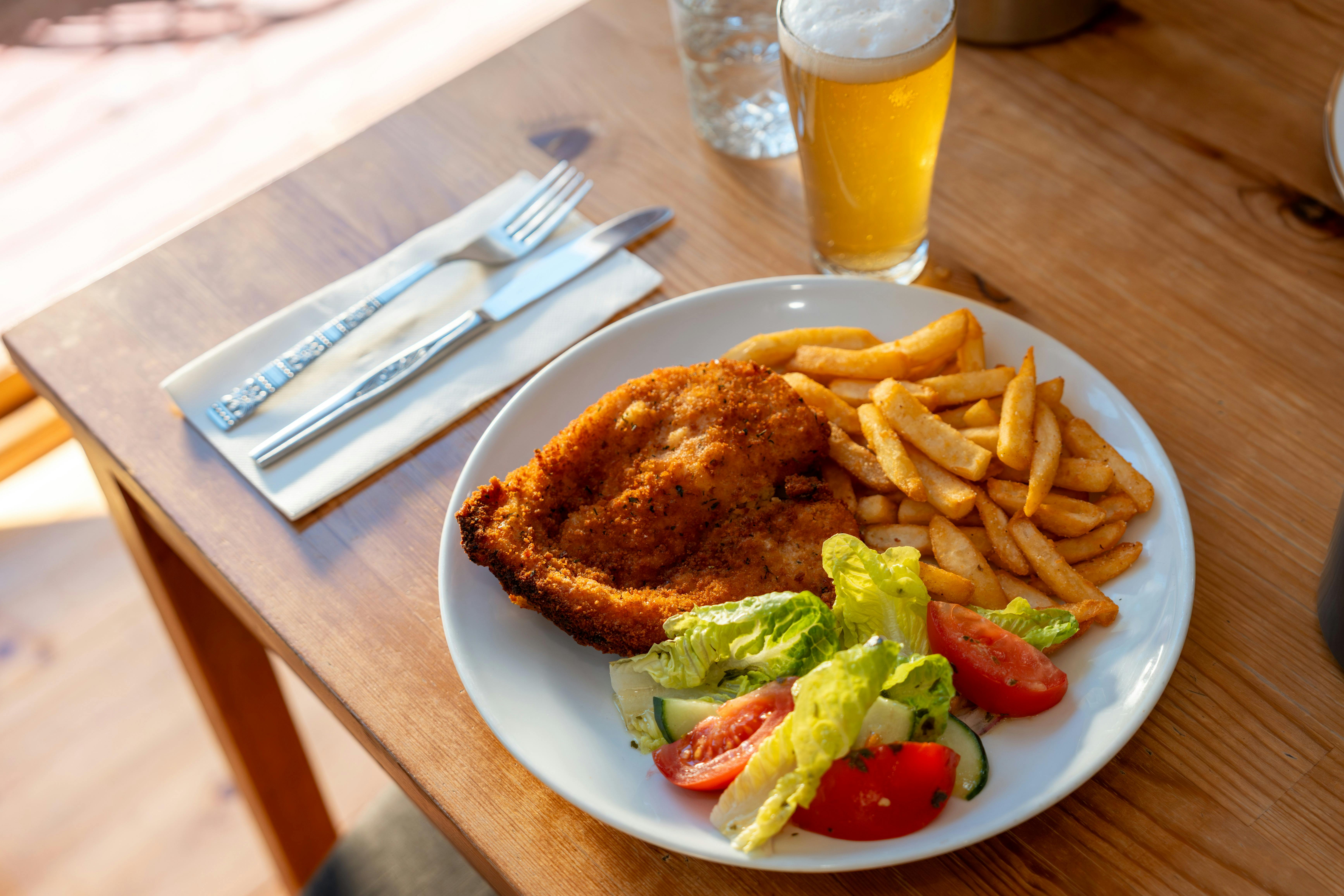 Eden Valley Hotel Schnitzel Night