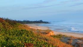 Northern aspect up to Flat Rock. Dump Beach, Yamba.