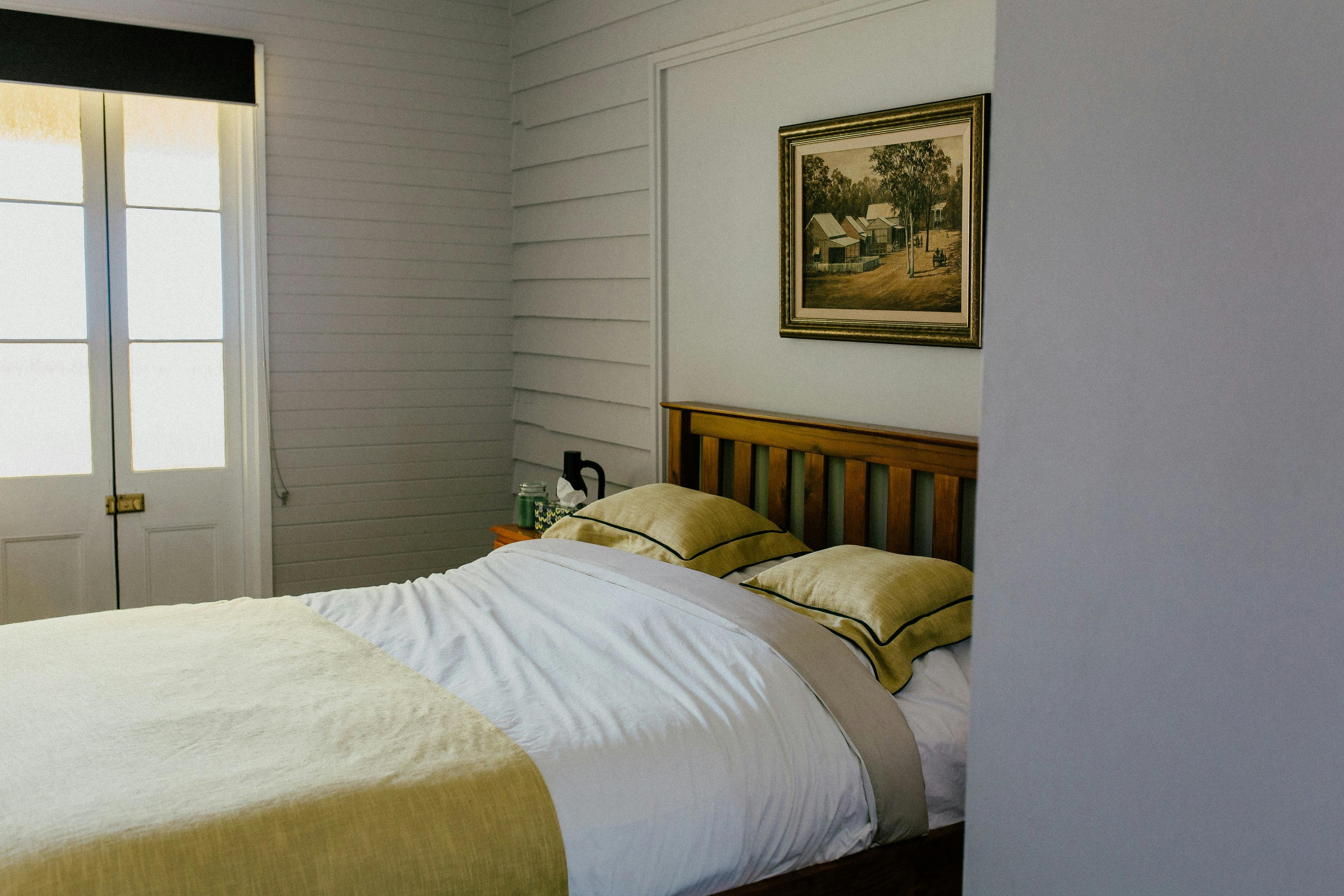Queen size bed