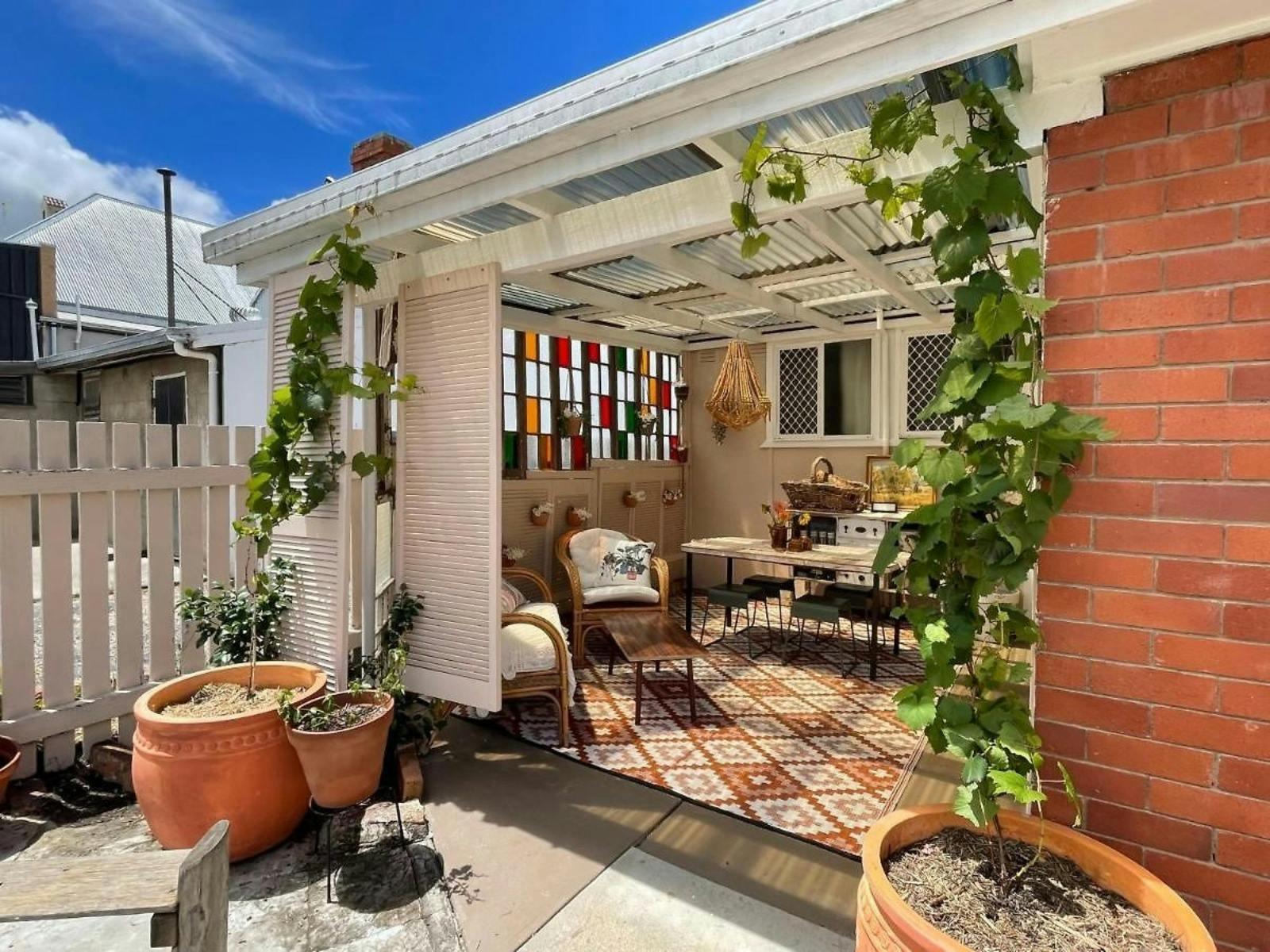 Rear exterior of The Gypsy Saddler