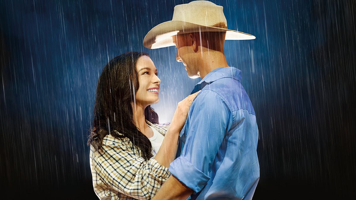 Couple in Rain Couple in Rain