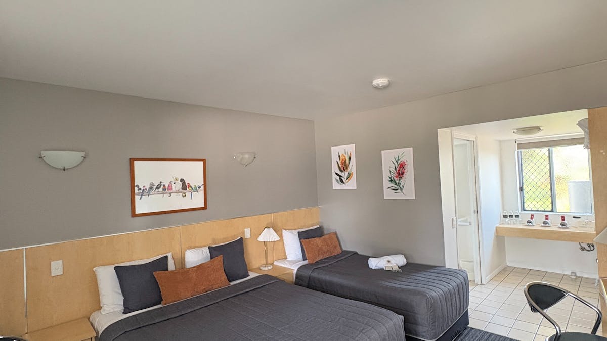 Triple room