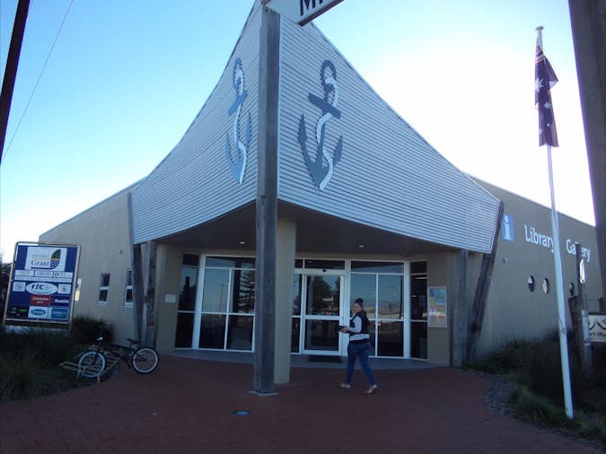 Port MacDonnell Community Complex and Visitor Information Outlet