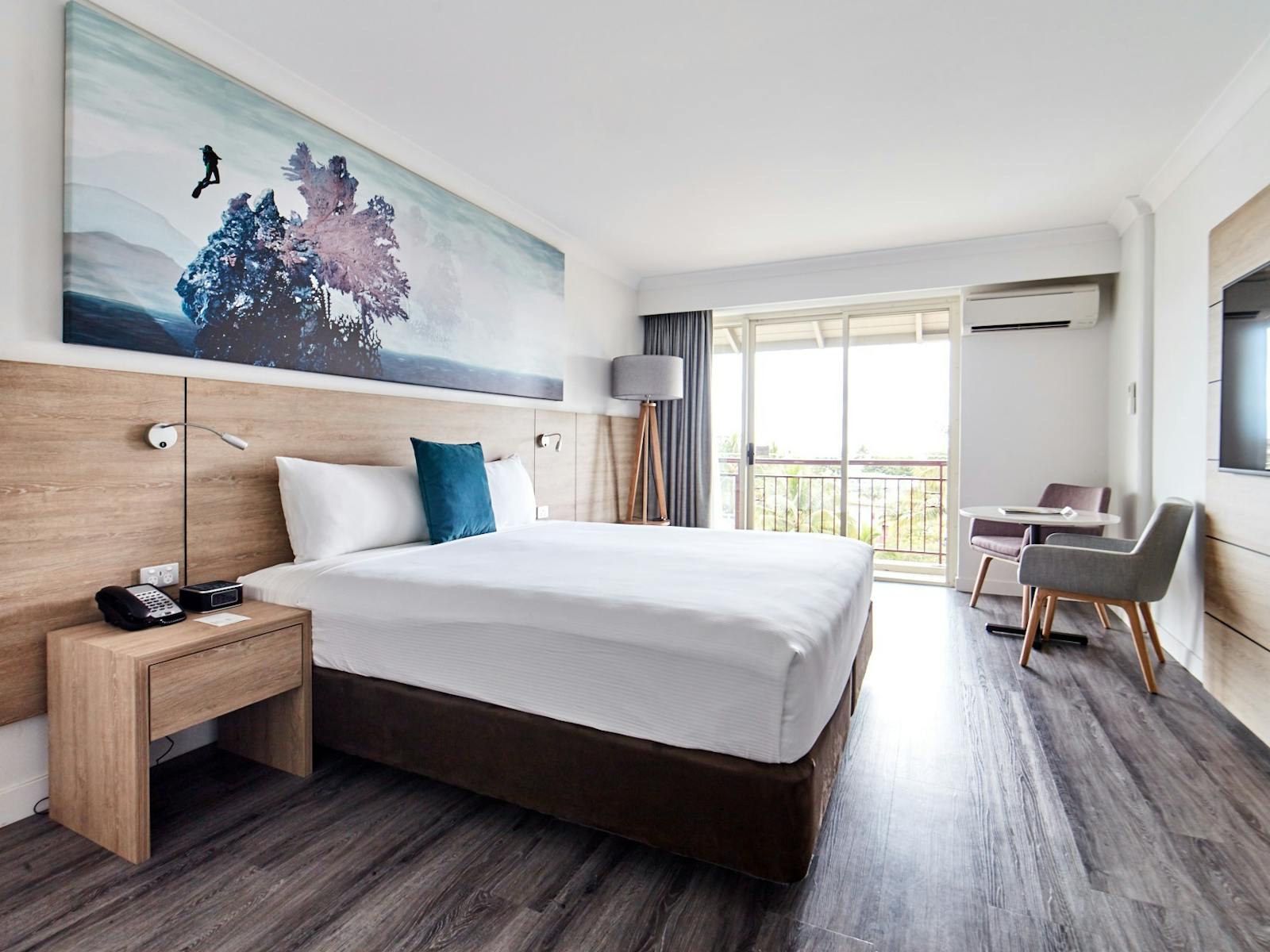 Deluxe Room Novotel Cairns Deluxe Room Novotel Cairns