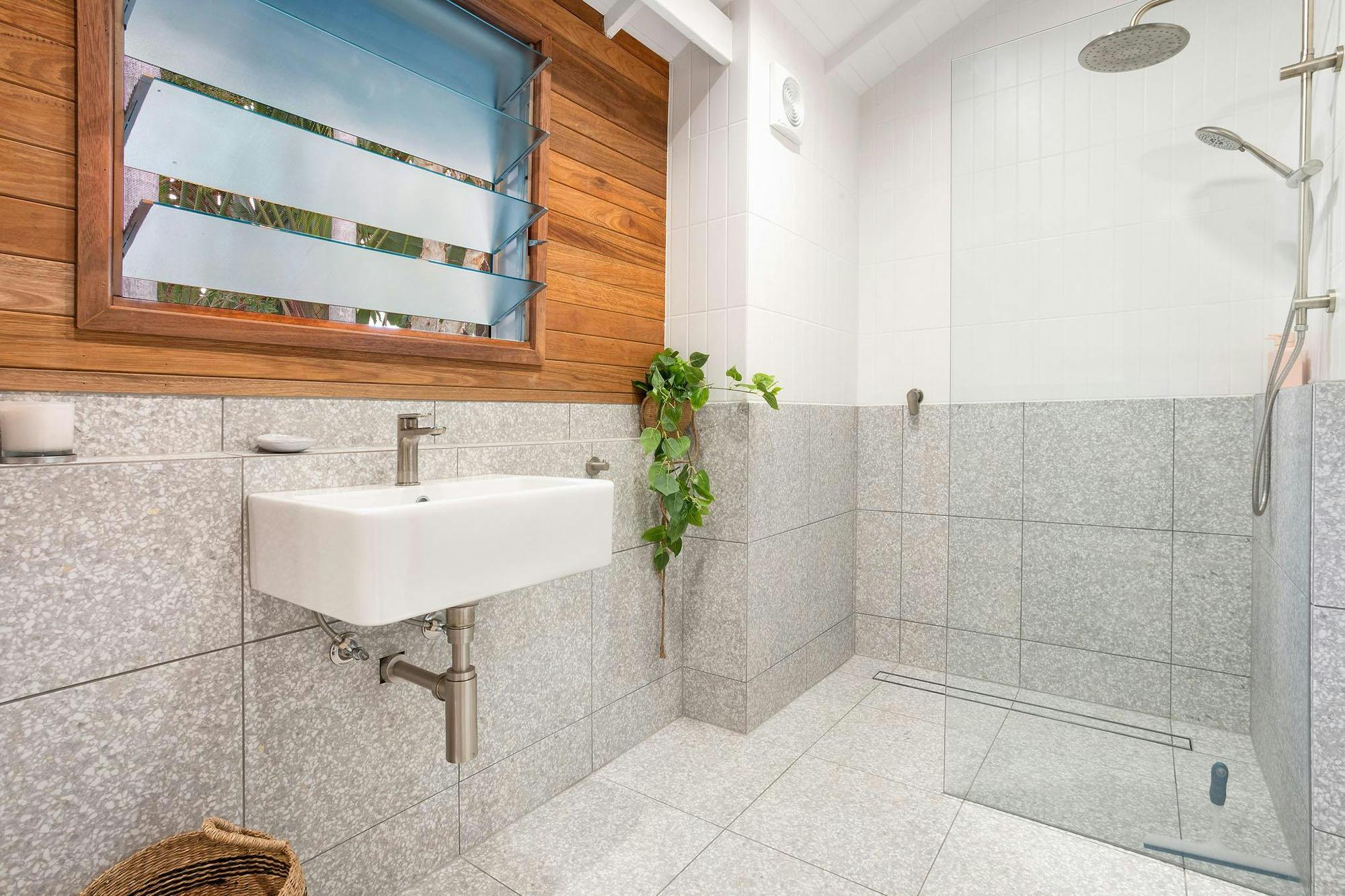 Golden Hus - South Golden Beach - Bathroom 2