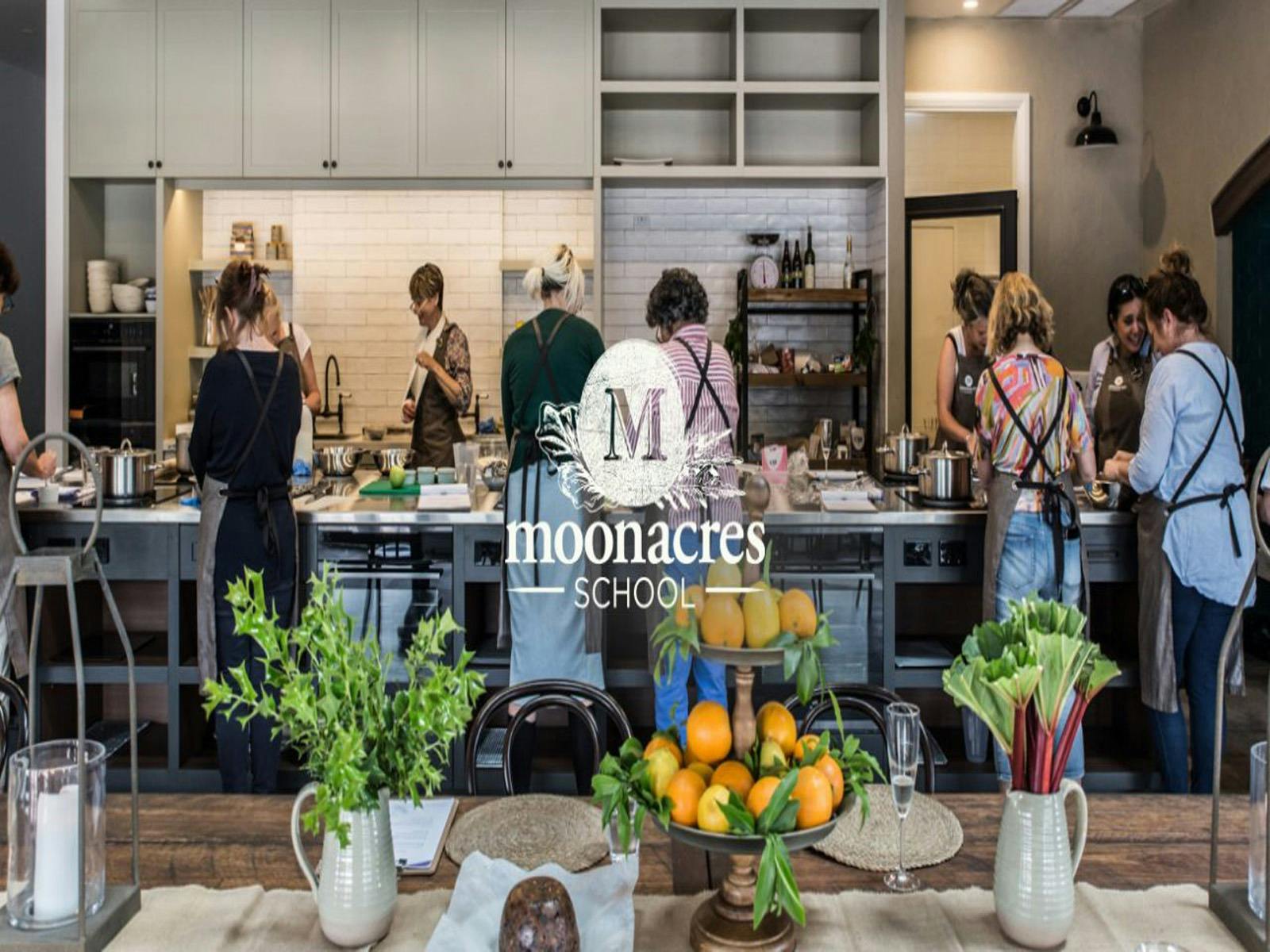 문에이커스 학교