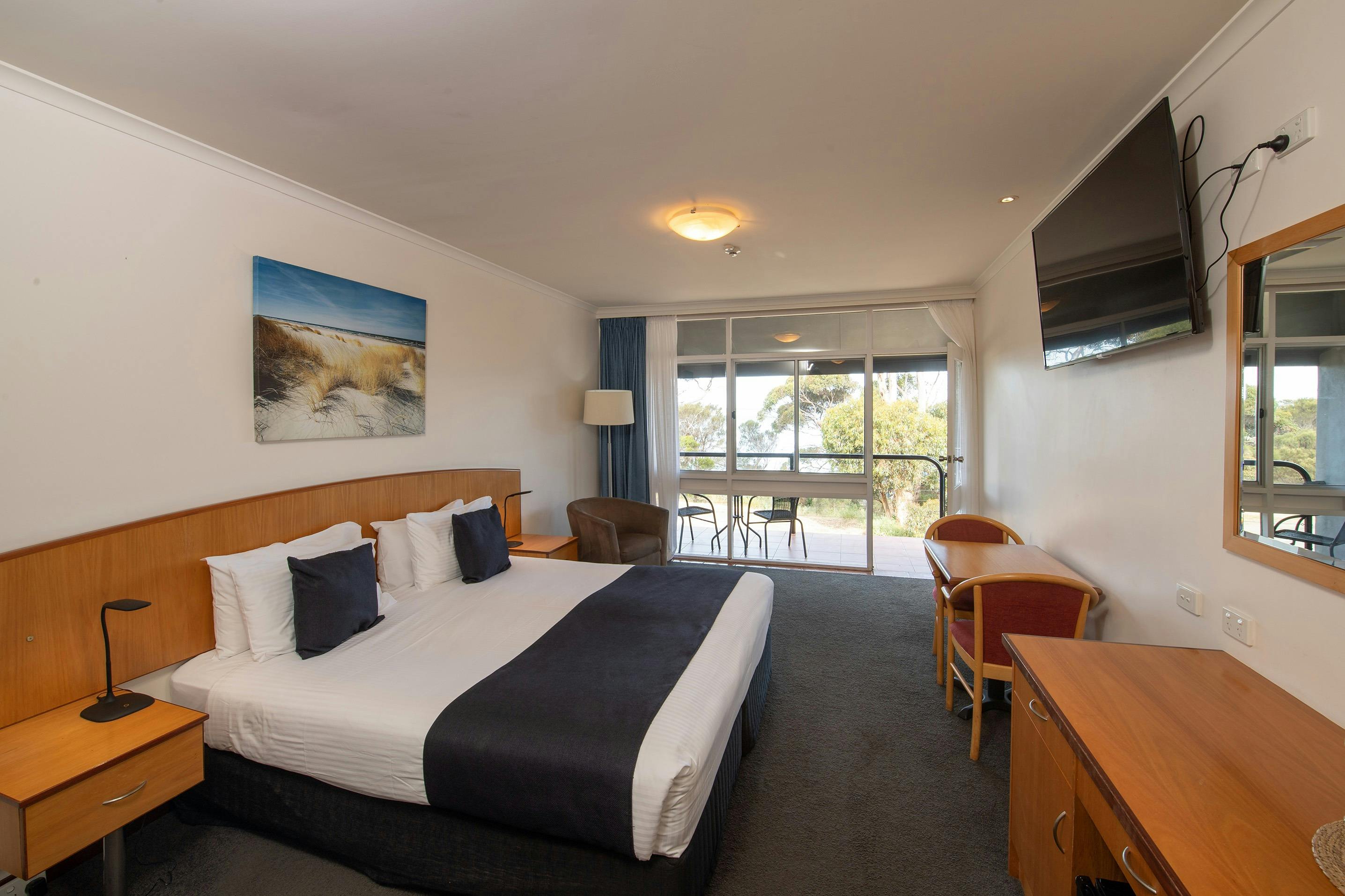 Superior King Bayview room