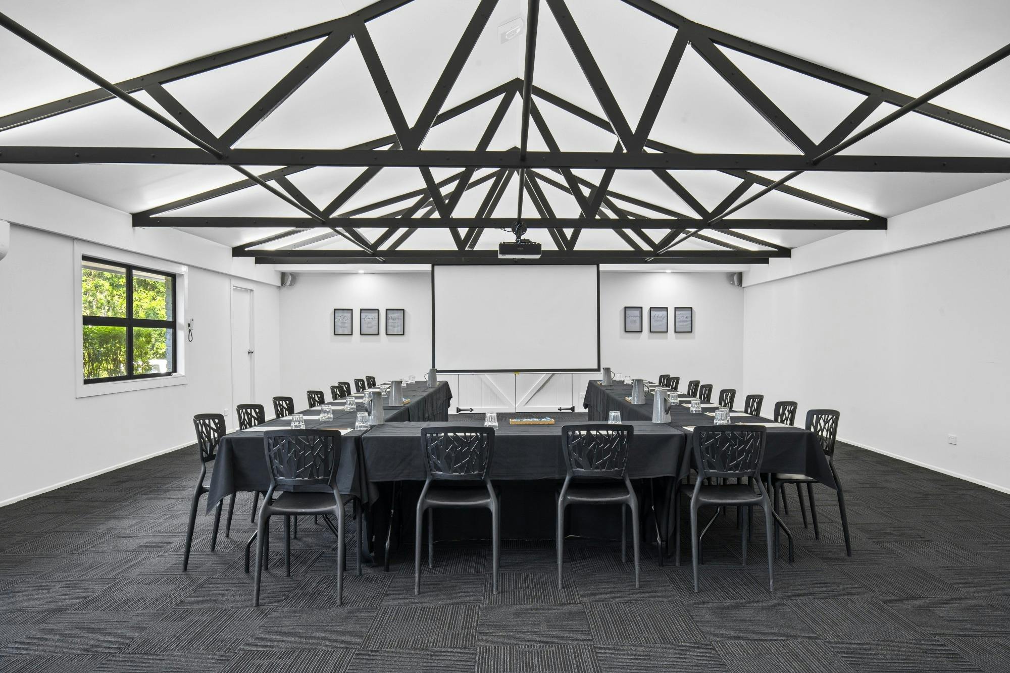 Cedar Creek Lodges - The Rafters