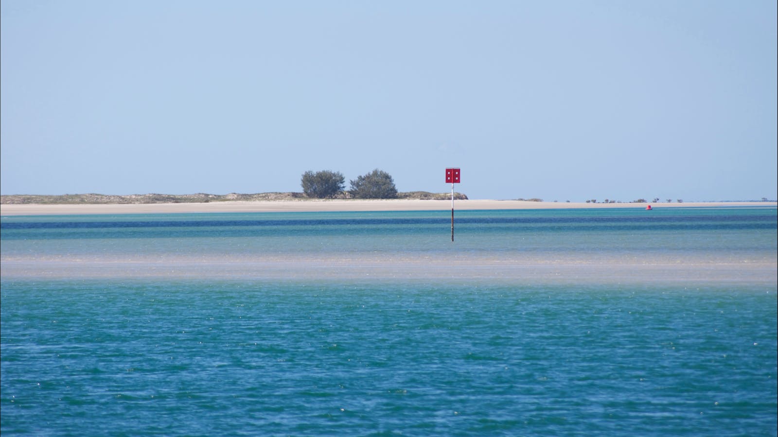 Elliott Heads Beach